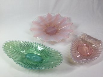 Scalloped Vintage Collectable Glass