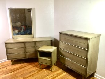 Bassett Midcentury Bedroom Set- Nice Condition