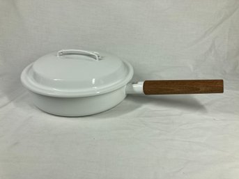 White Enamel Pan With Lid