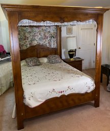 Vintage Ethan Allan Hardwood Queen Size Canopy Bed