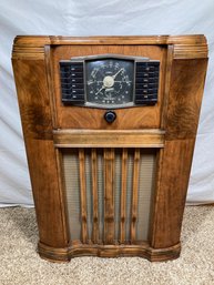 Vintage Zenith Newport Tube Console Radio