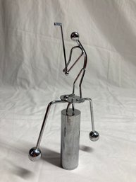 Kinetic Golfer Desk Toy