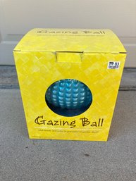 Beautiful Glazing Ball For Garden Decor