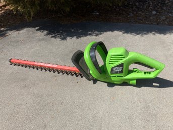 22' Hedge Trimmer Portland Brand 110Volt