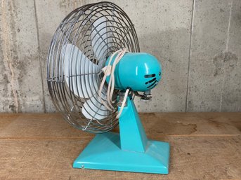 Vintage All Metal Fan With Stylized 'S'  On Metal Fan Gard With Metal Blade (see Photo)