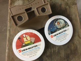 Awesome Vintage View Master With Collection Of Disney Fairytales & Television Cartoon Discs