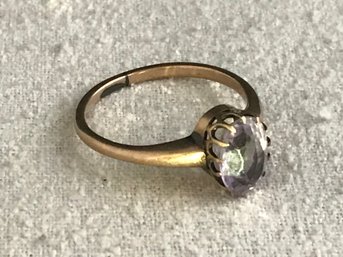 Vintage Gold Ring With Light Purple Facetted Stone