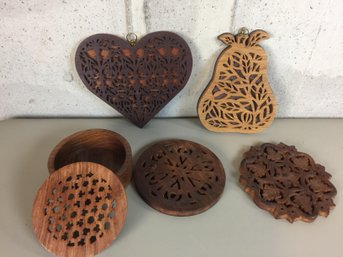 Great Selection Of Handcut Wooden Pieces, Featuring Round Lidded Box, 2 Trivets & 2 Wall Hangings