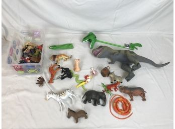 Collection Of Miscellaneous Plastic Animals & Dinosaurs