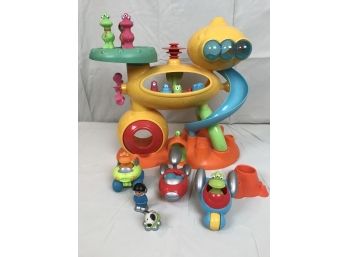 Big Cute Early Learning Center ELC Happyland Alien Martian Space Station With Figures And Vehicles