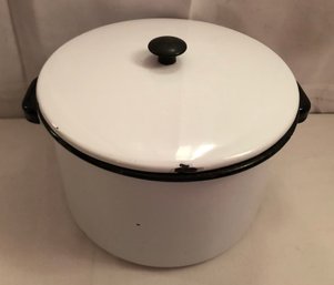 Vintage Enamel Stock Pot