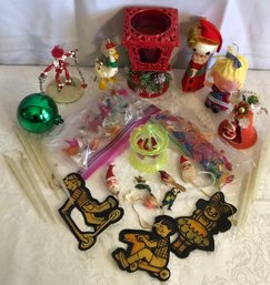 Vintage Christmas Bulbs & Ornaments