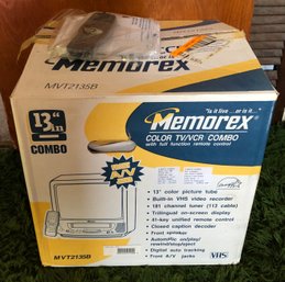 NEW!  Memorex 13 Inch Color TV VCR Combo & Remote