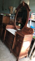 Pulaski Vanity Triple Dresser & Mirror