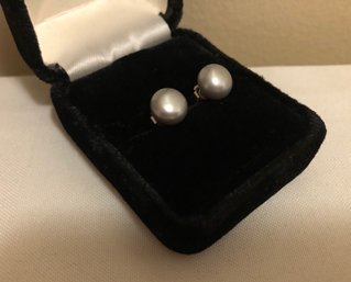 Sterling Silver Honora Signed Pearl Stud Earrings (2.1 Grams)