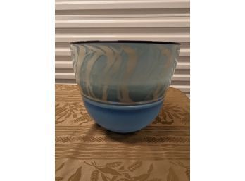 Vintage/antique Pot