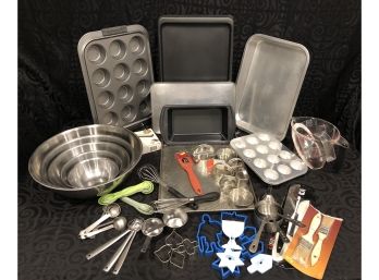 Bakeware & Utensils Mixed Lot