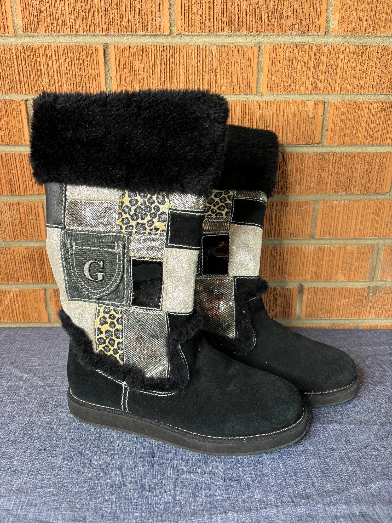 Guess Boots-7.5 #19852 | Auctionninja.com