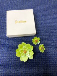 1 Flower Pin & Clip Ons