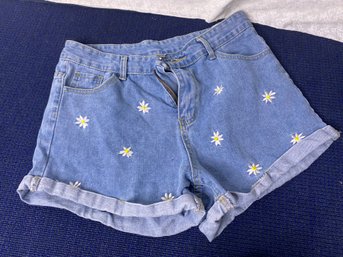 Denim Shorts With Daisys