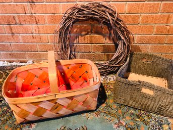 2 Baskets And Wreath