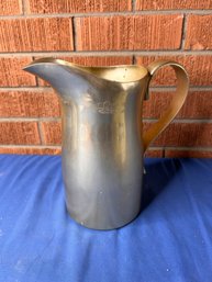 Nescraft Pitcher