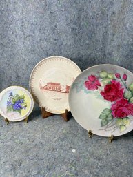3 Decorative Plates And Stands