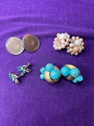 Vintage Bundle Of Jewelry - Clip Ons