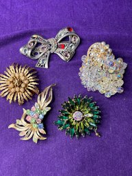 Vintage Bundle Of Pins
