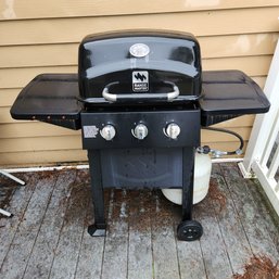 Range Master 3 Burner Grill With Spare Tank