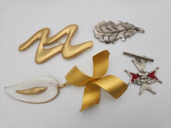 Asst Vintage Brooch Lot