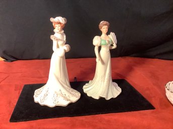 Lenox Ivory Centennial Ball & Shopping On 5th Ave Figurines