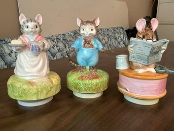 Vintage Kitty Cat Musical Figurines