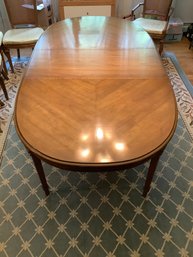 DINING ROOM TABLE WITH 3 LEAVES