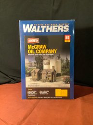 New-Train Collectors HO Kit Walthers McGRaw Oil