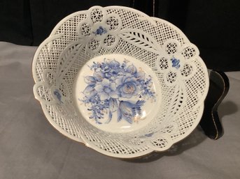 Absolutely Beautiul Porcelain Blue  & White Basket /Bowl