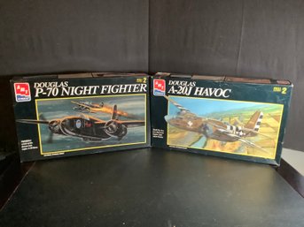 Model Military Airplanes  AMT Ertl