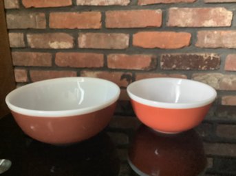 Large Vintage Pyrex Bowls