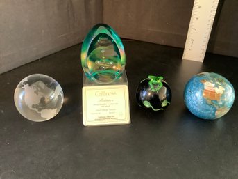 4 Paper Weights