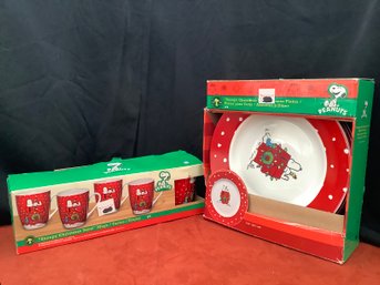 SNOOPY CHRISTMAS SNOW MUGS AND DISH IN BOX