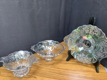 Silver Appliqus Glassware Set