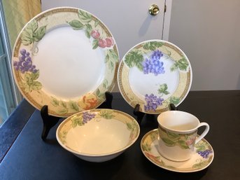 Decorator Table Ware- Dish Set