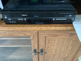 DVD Video PLayer & Video Cassette Recorder