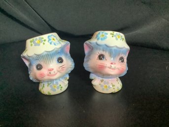 Vintage Lefton Miss Priss Blue Kitty Cat Salt And Pepper  Shakers