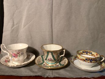 Collectible Cups & Saucers