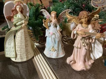 Anytime Of Year Angel Grouping