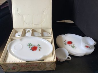 Vintage Federal Glass Rosecrest Snack Set