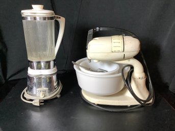 Vintage Kitchen Appliances