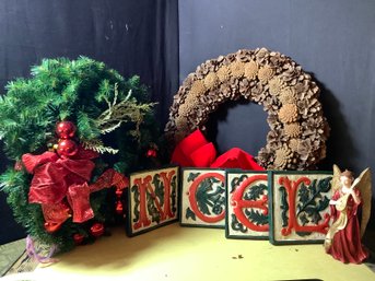 Noel With Christmas Wreaths & Angel