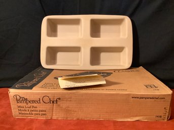 New In Box Pampered Chef Mini Loaf Pan